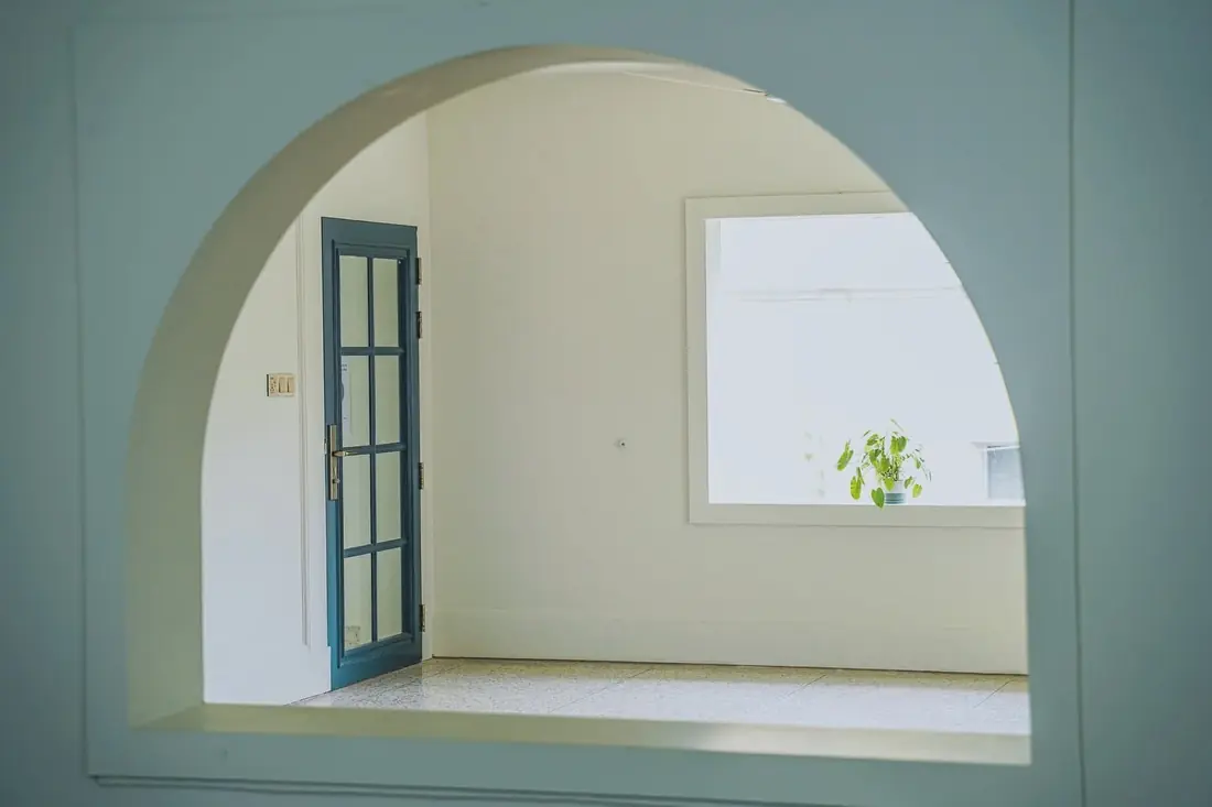 Arched doorway inside the Nook Dhaka space, Banani